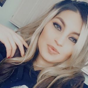 Meet your Posher, Izabel